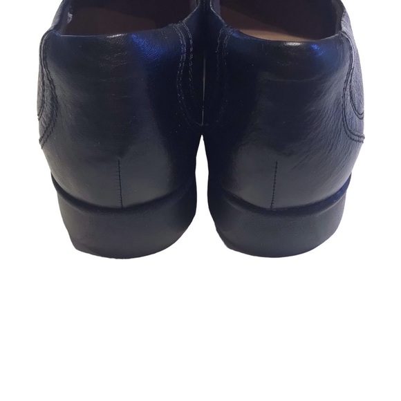 Clark’s Shoes Women’s Sz 8.5 Black Comfort Leather Loafers EUC - Picture 3 of 8